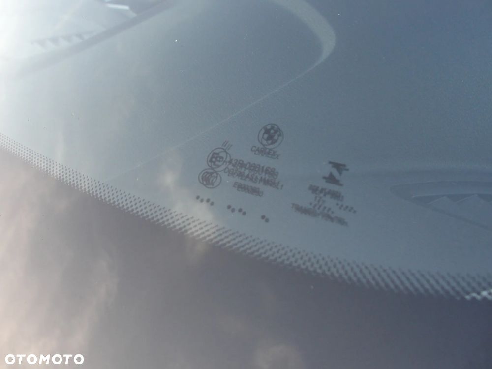 BMW X1 sDrive18d xLine - 18