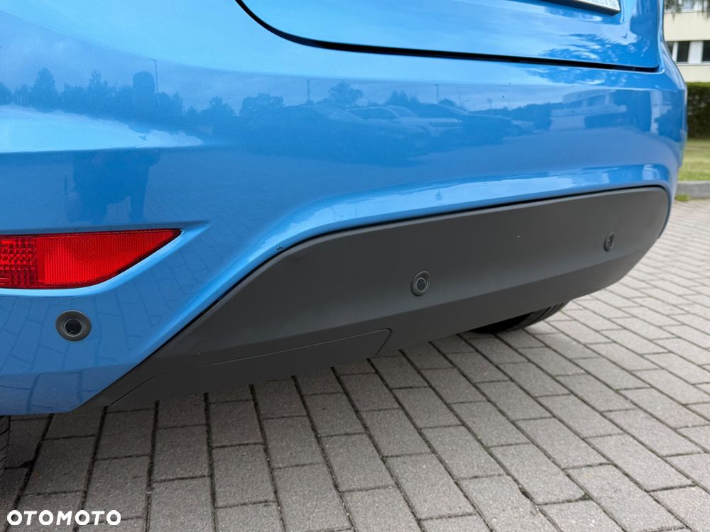 Ford Fiesta - 12