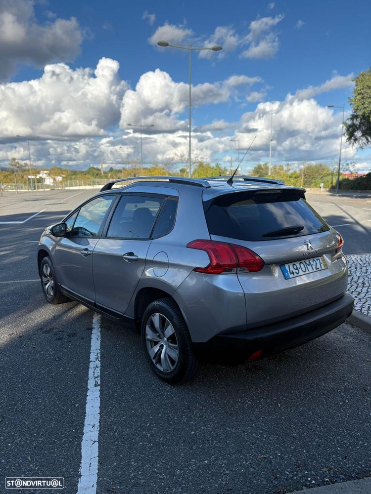 Peugeot 2008 1.2 VTi Allure - 3