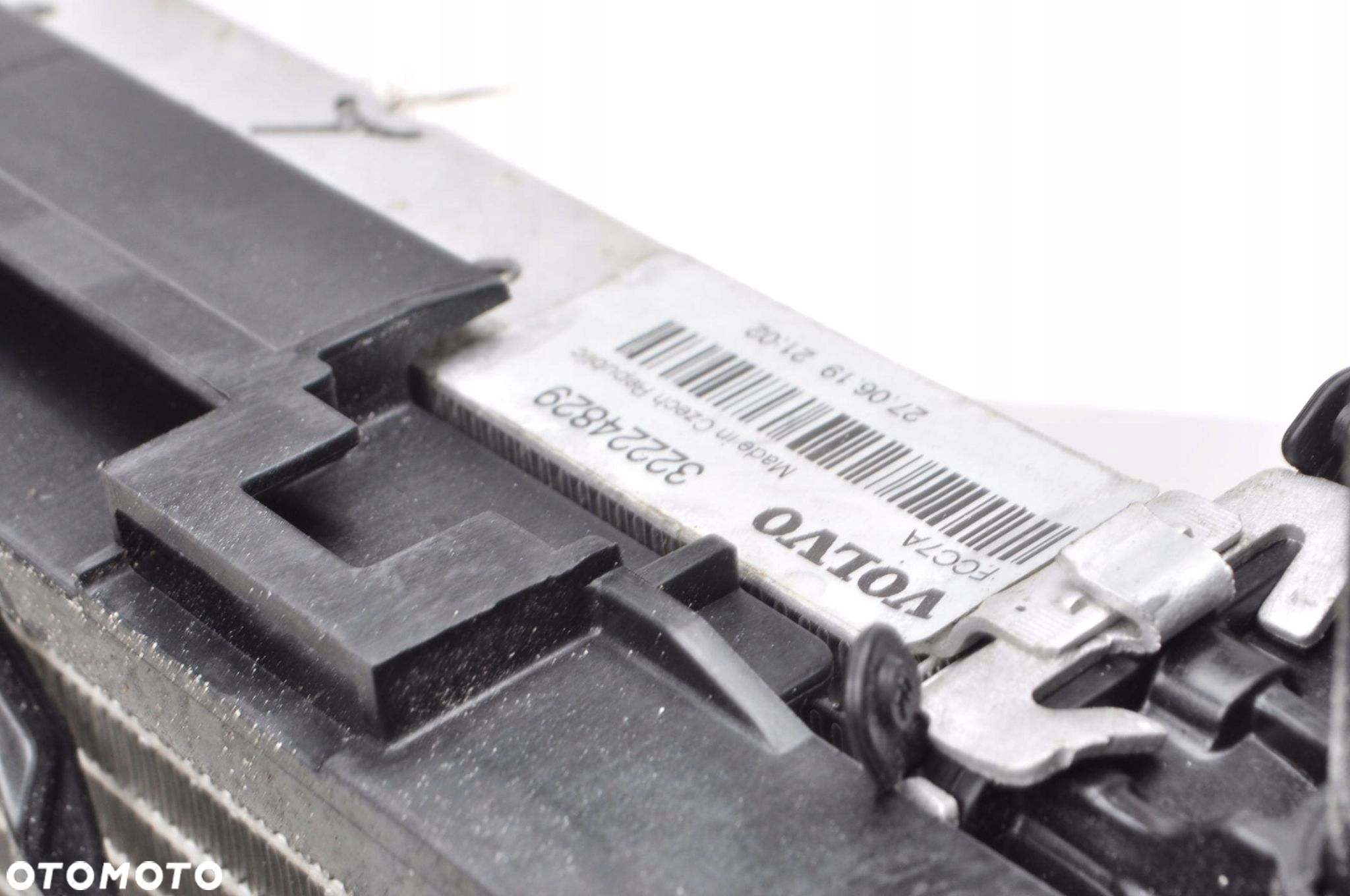 VOLVO S60 V60 XC60 XC90 V90 S90 T4 T5 T6 T8 D4 D5 KOMPLET CHŁODNIC - 6