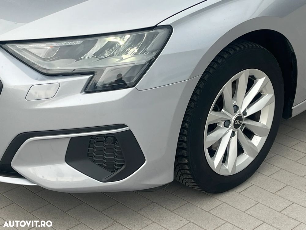 Audi A3 Sportback 2.0 35 TDI Design - 4