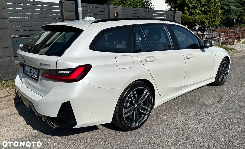 BMW Seria 3 330i xDrive M Sport sport - 3