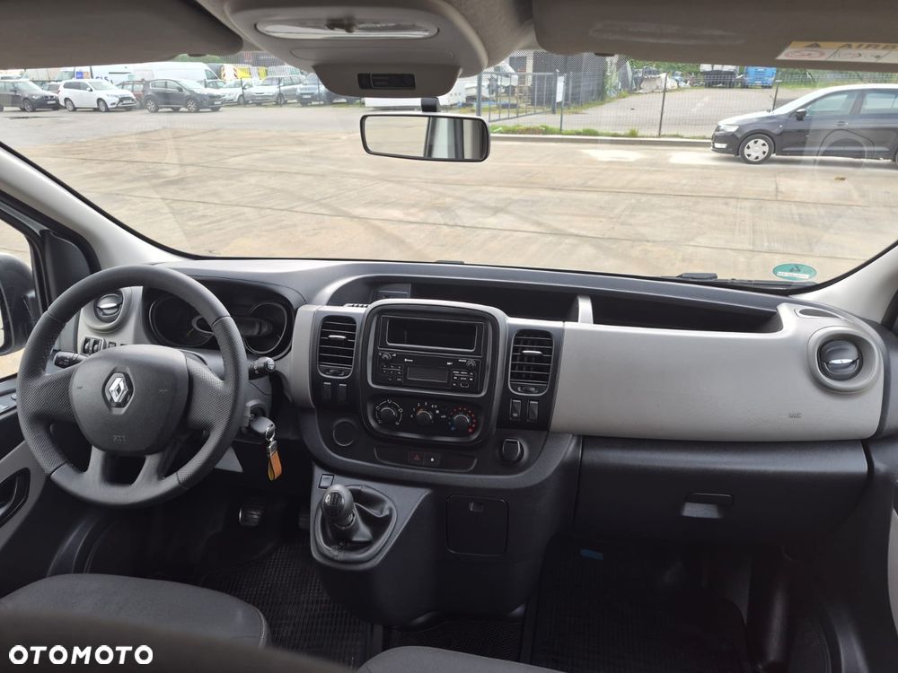 Renault Trafic - 10