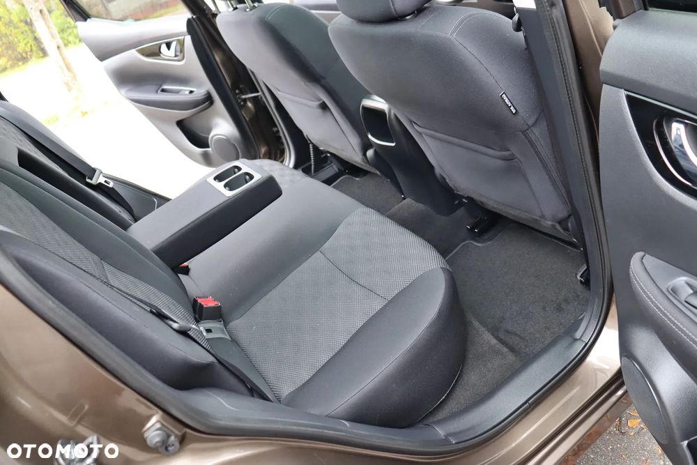 Nissan Qashqai 1.6 DIG-T 360 - 27