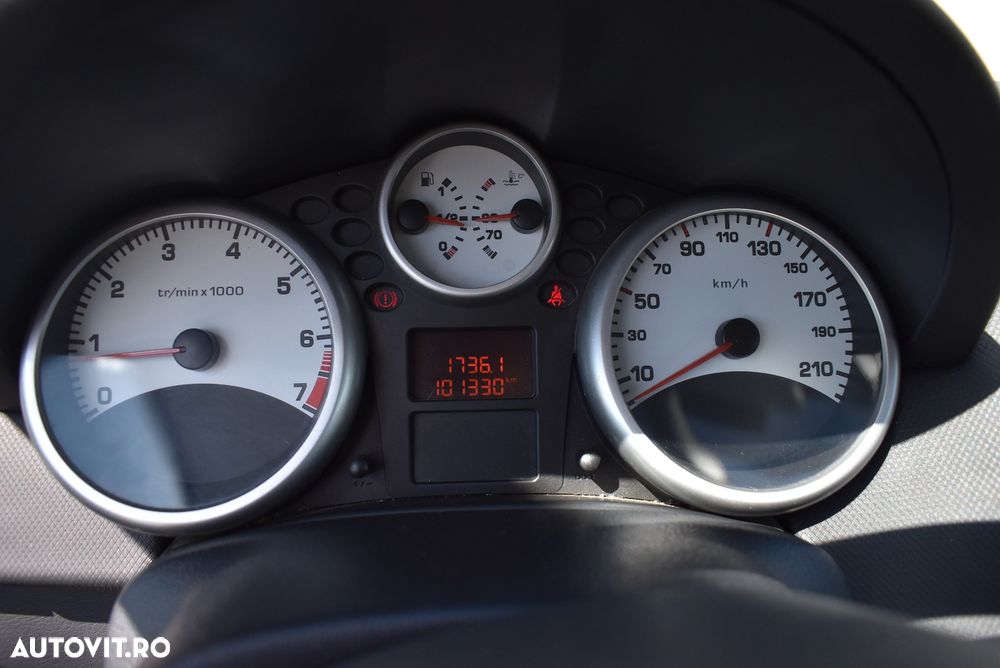 Peugeot 207 1.4E 16V Trendy - 11
