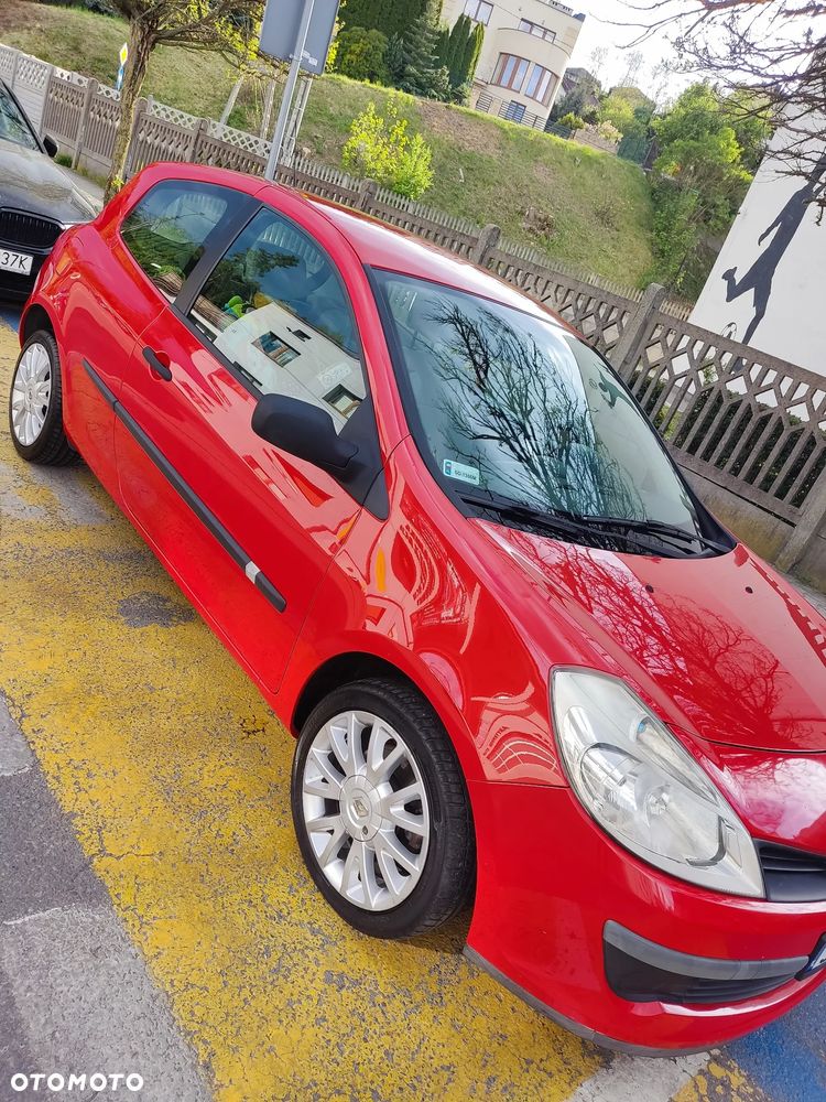 Renault Clio 1.2 16V 75 Expression - 3