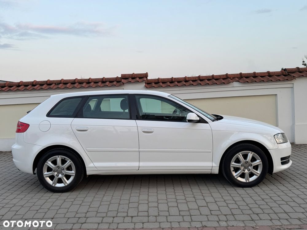 Audi A3 Sportback - 10