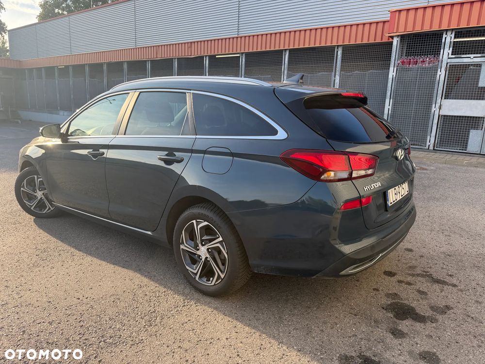 Hyundai i30 1.5 T-GDI 48V Comfort DCT - 9
