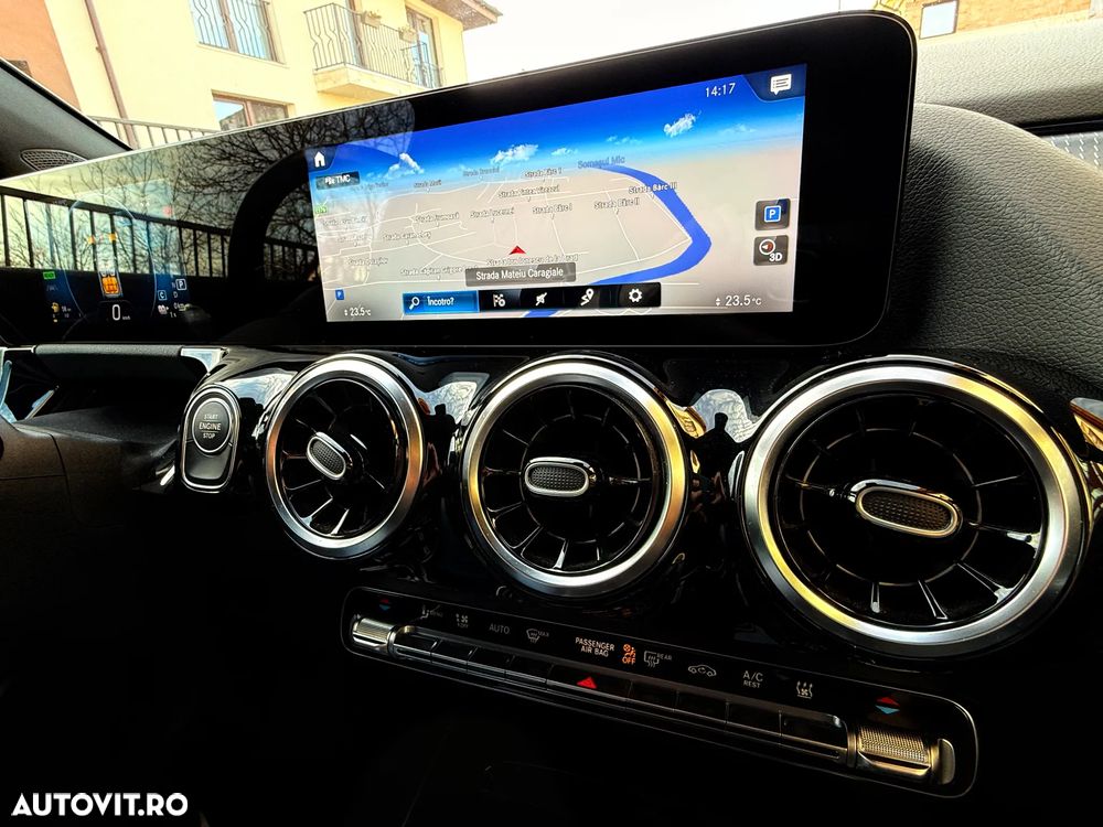 Mercedes-Benz GLA 250 e 8G-DCT Special Edition - 12