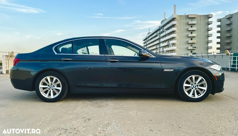 BMW Seria 5 528i xDrive AT - 8