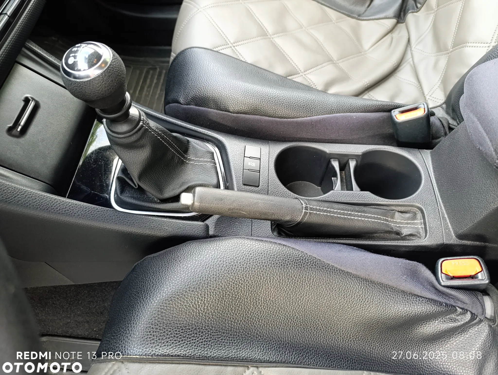 Toyota Auris 1.6 Active - 13