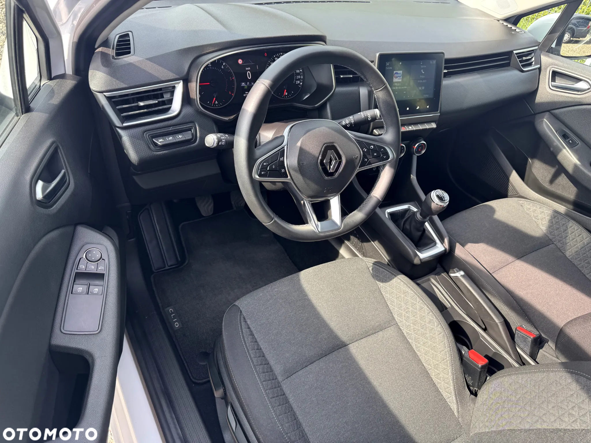 Renault Clio 1.5 dCi Energy Limited Plus - 29