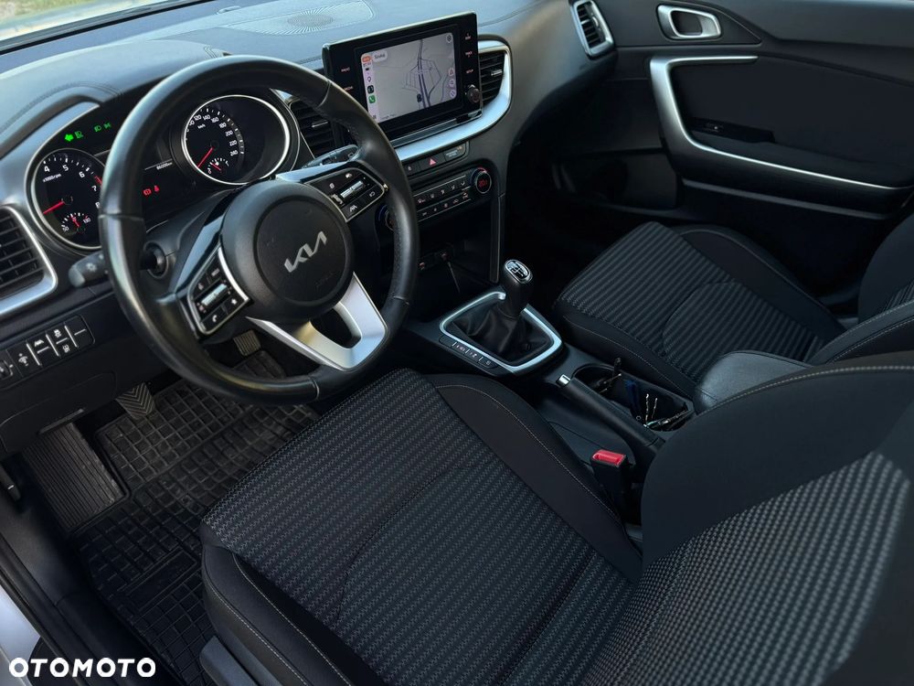 Kia Ceed 1.5 T-GDI M - 9