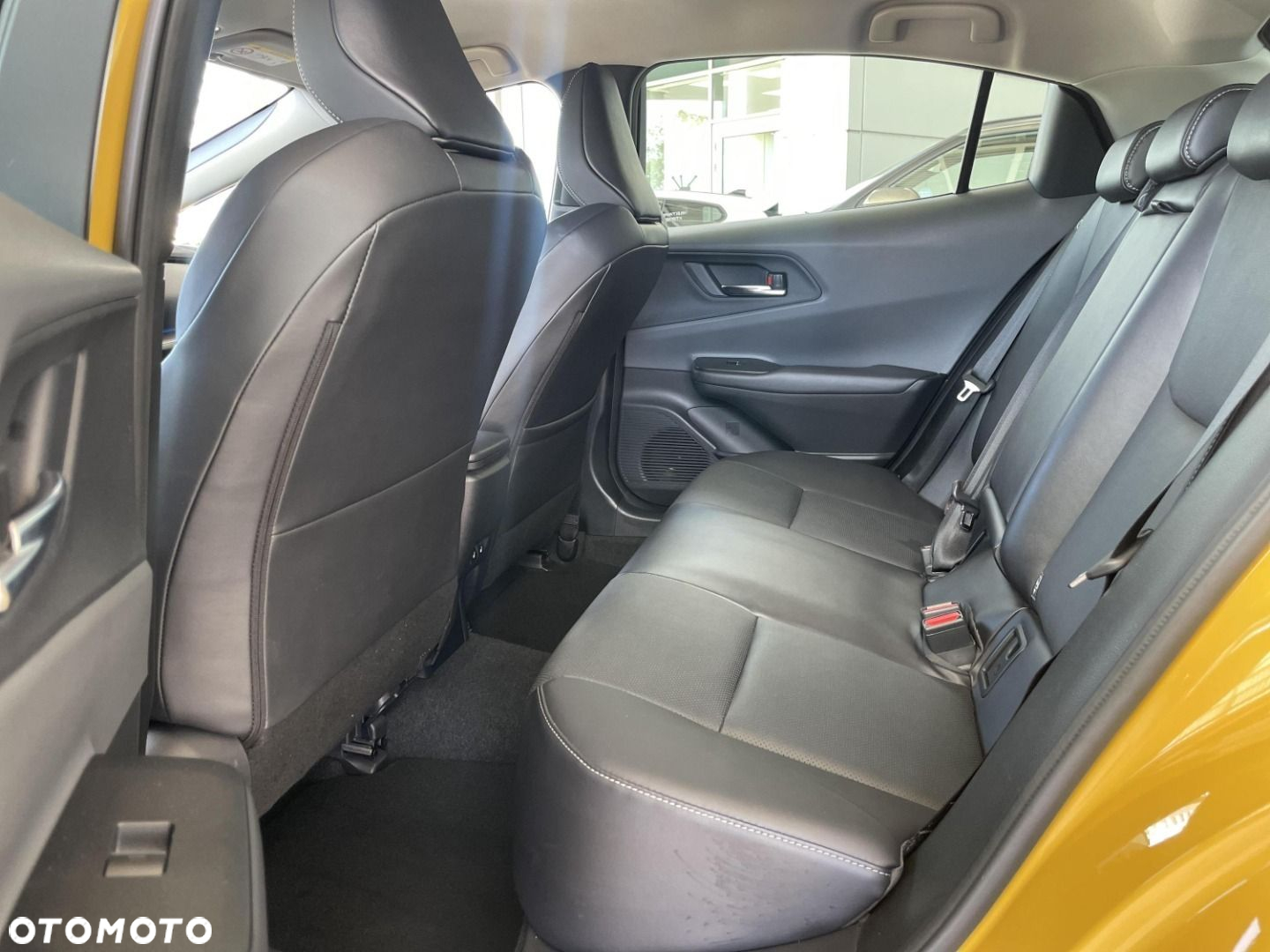 Toyota Prius - 12