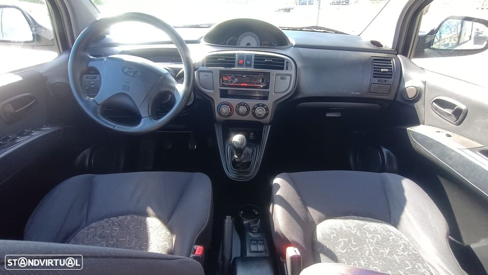 Hyundai Matrix 1.5 CRDi GLS - 7