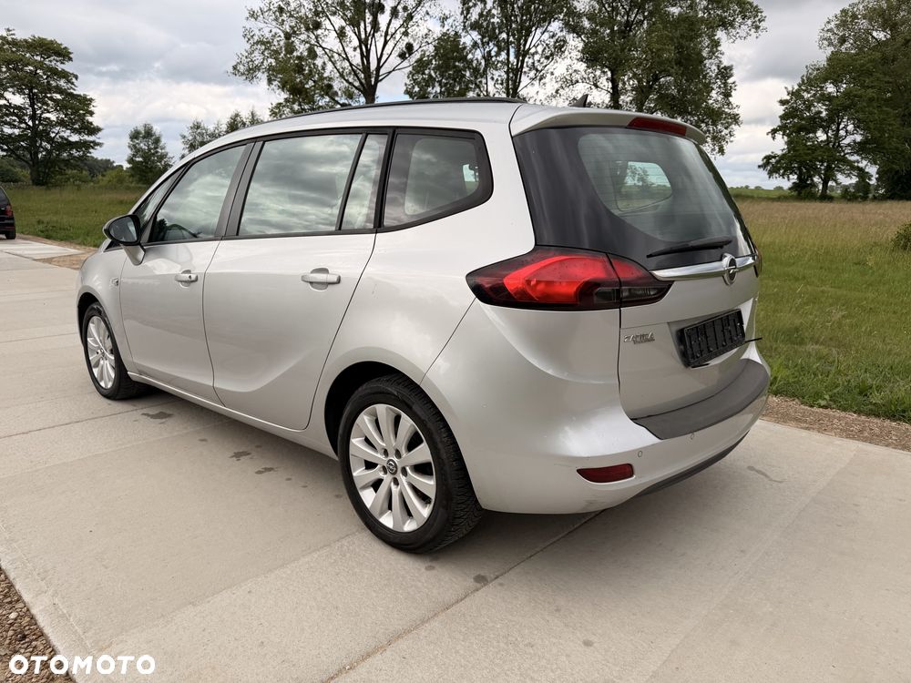 Opel Zafira - 4