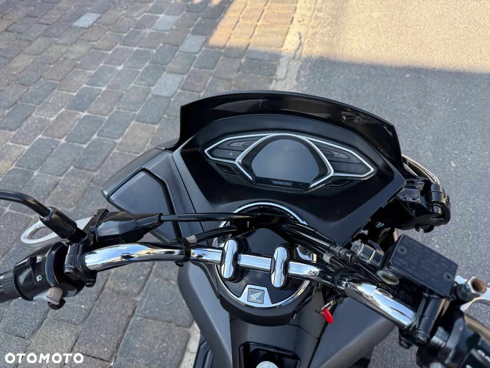 Honda PCX - 10