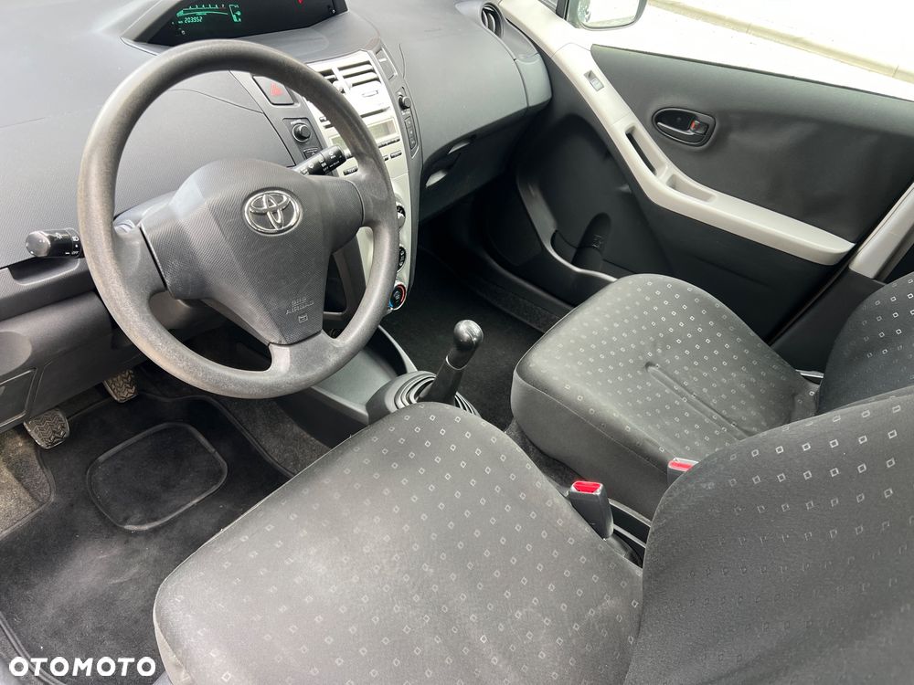 Toyota Yaris 1.0 Luna A/C - 7
