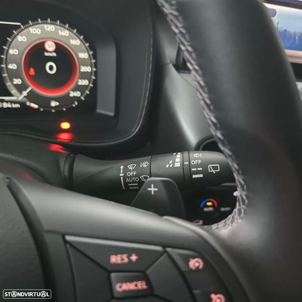 Nissan Juke 1.0 DIG-T N-Connecta NAV. DCT - 24