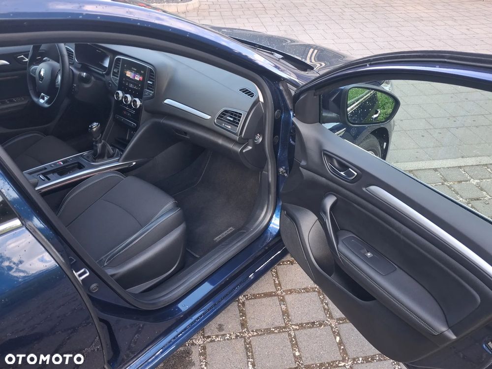 Renault Megane 1.3 TCe Techno - 9