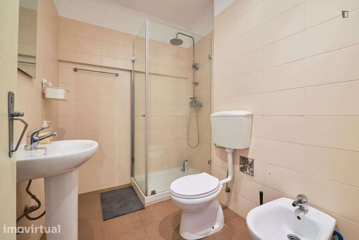 Quarto - localizado em Saldanha Lisbon - Grande imagem: 3/42