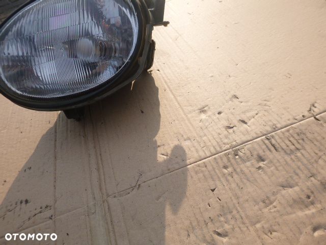 LAMPA LEWY PRZÓD LEWA PRZEDNIA TOYOTA COROLLA E11 - 4
