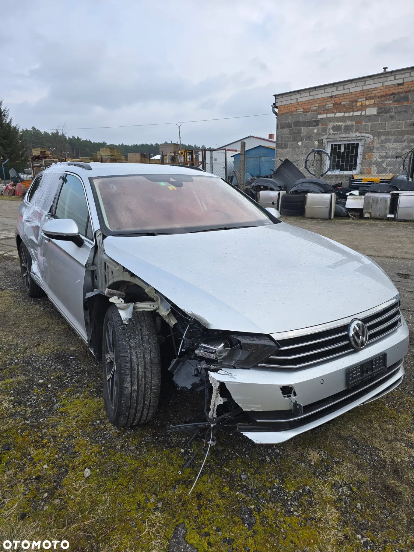 Volkswagen Passat - 3