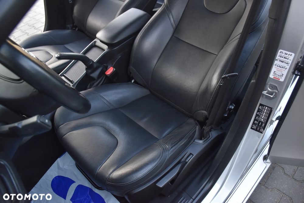 Volvo V40 D2 Momentum - 13