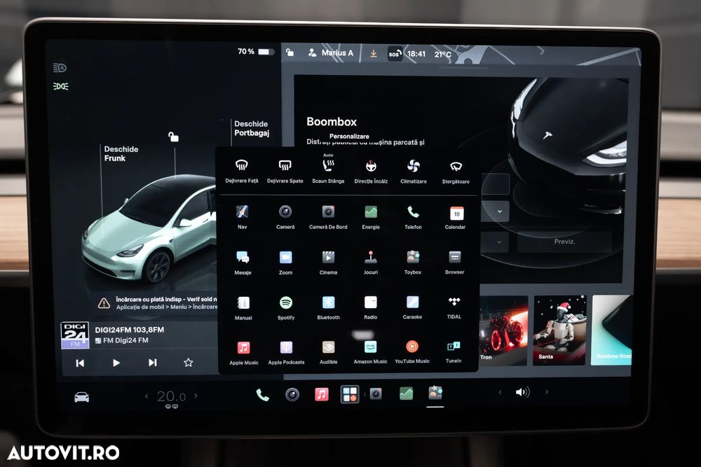 Tesla Model Y Long Range AWD - 21