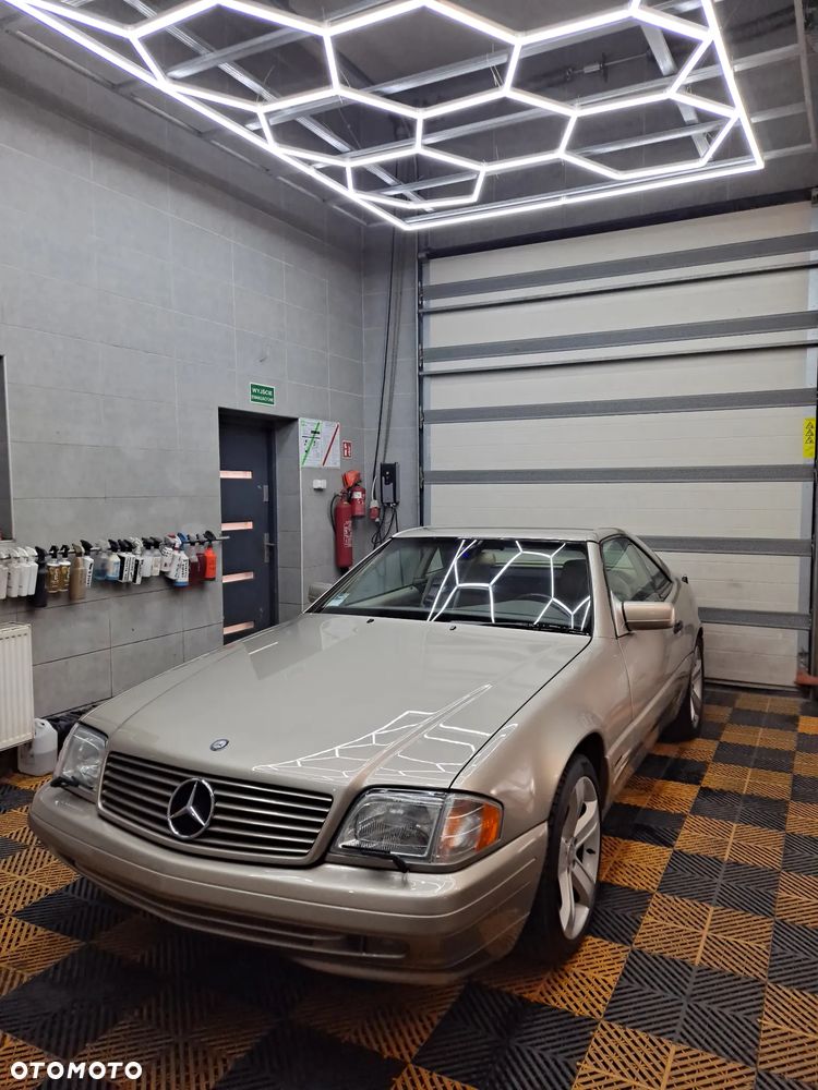 Mercedes-Benz SL - 37