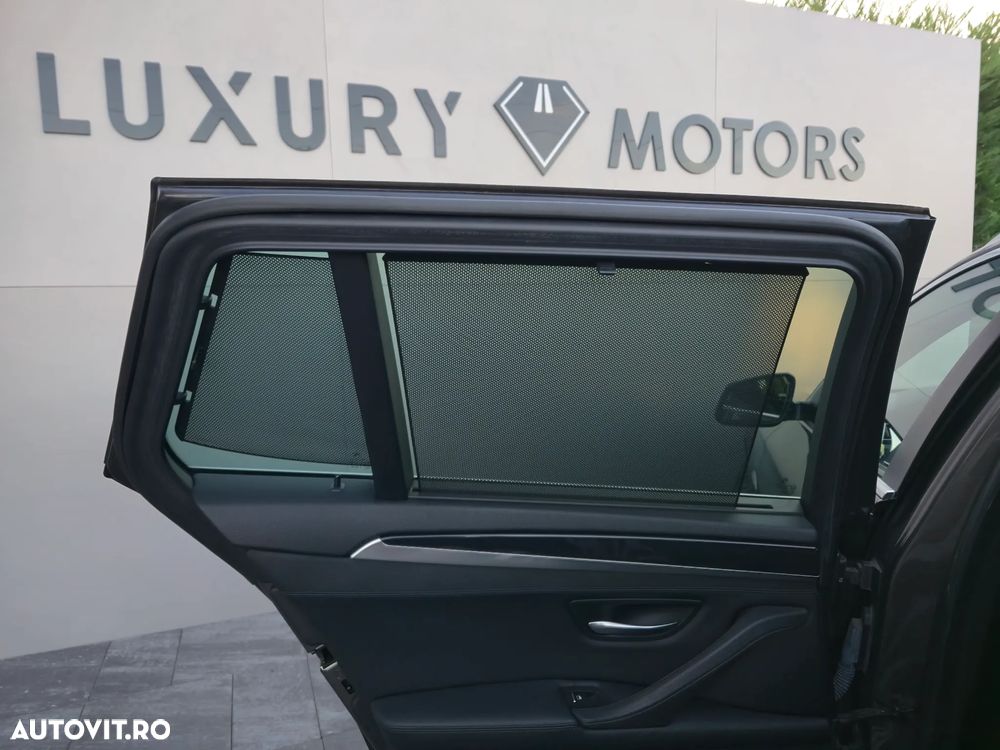 BMW Seria 5 525d Touring Aut. Luxury Line - 27
