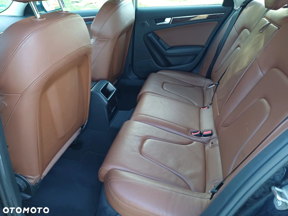 Audi A4 Avant 2011 photo 5