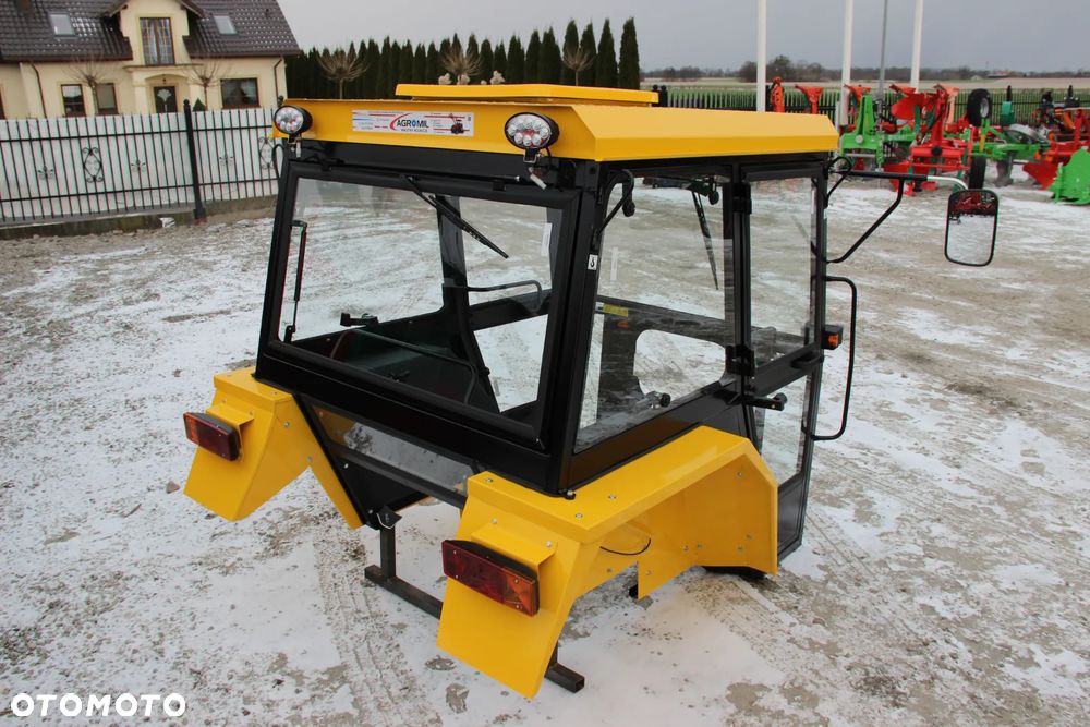 Kabina ciągnikowa kabiny C330 C-330 Naglak Elegant Ral 1003 z błotnikami - 2