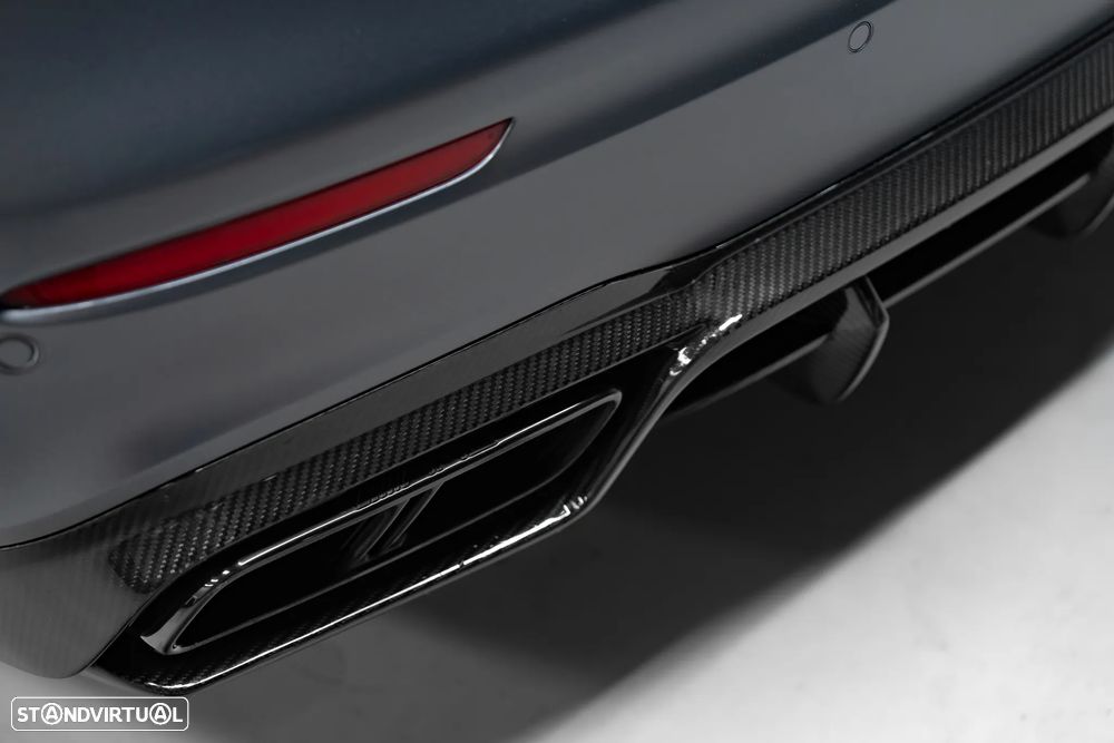 Mercedes-Benz E 63 AMG S 4-Matic+ - 17