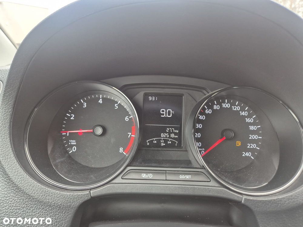 Volkswagen Polo - 14