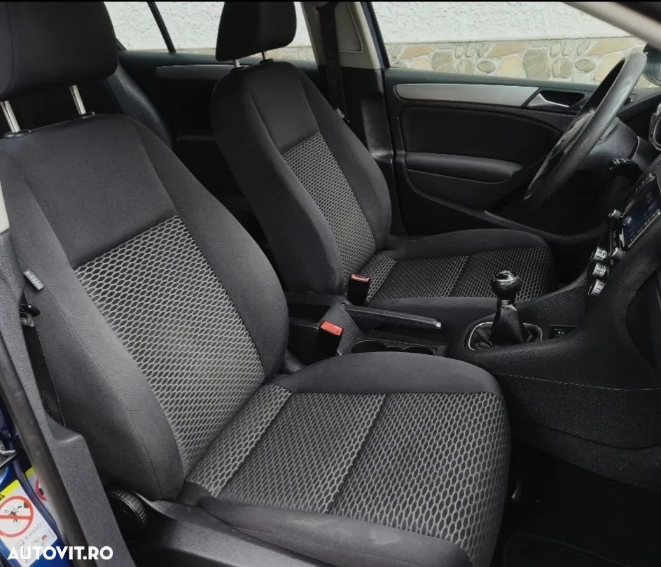 Volkswagen Golf 1.6 TDI DPF BMT Comfortline - 9