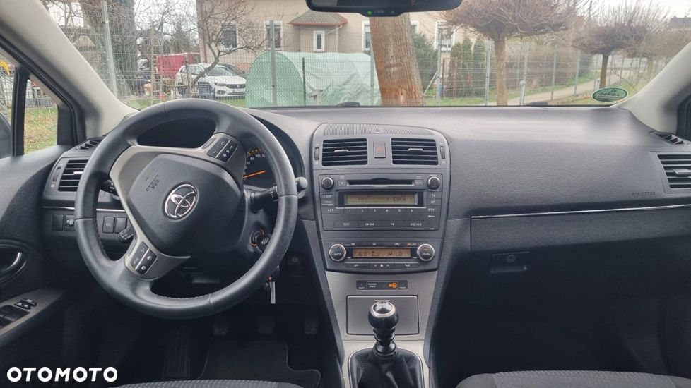 Toyota Avensis 1.8 Business Edition - 11