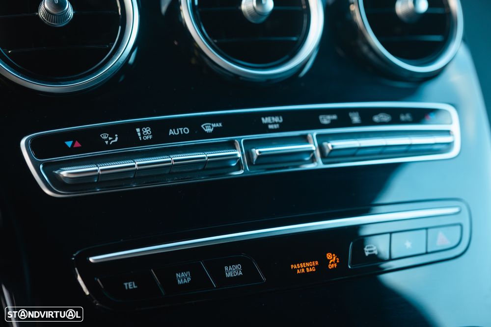 Mercedes-Benz GLC 300 de 4Matic 9G-TRONIC AMG Line Plus - 35