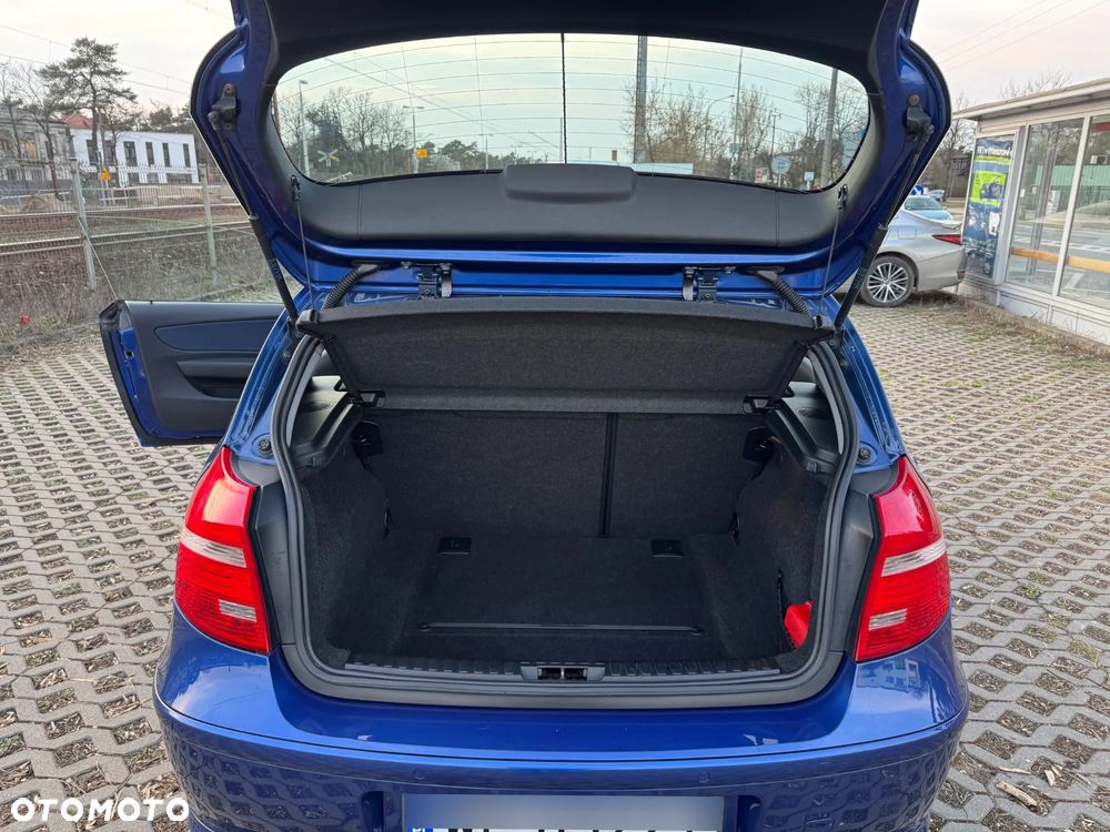 BMW Seria 1 118d DPF - 11
