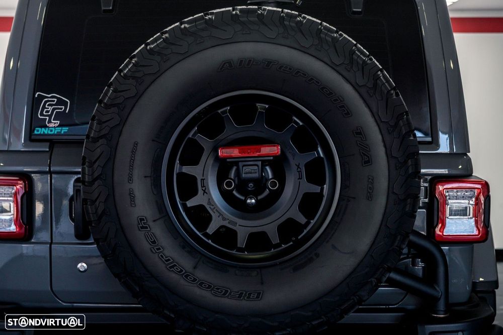 Jeep Wrangler Unlimited 2.2 CRD Sport AT - 23