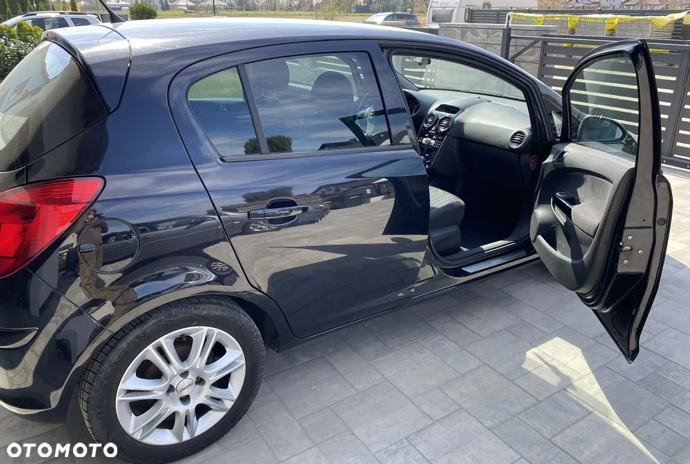 Opel Corsa 1.2 16V Cosmo - 6