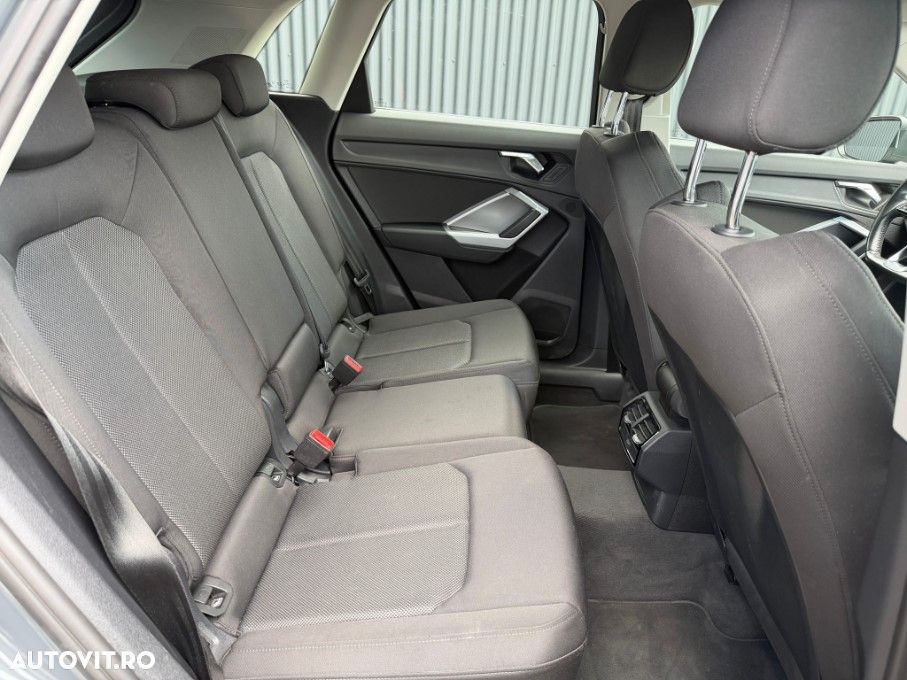 Audi Q3 35 TFSI S tronic - 6