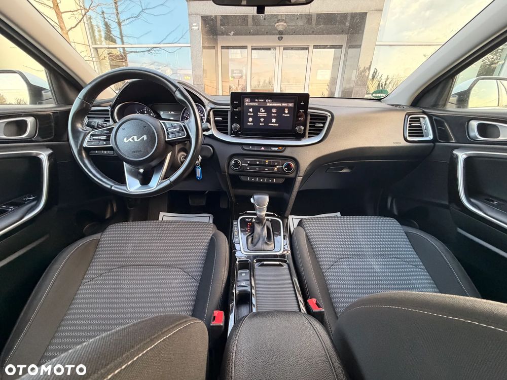 Kia Ceed 1.6 CRDi DCT Spirit - 12