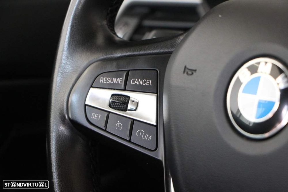 BMW 320 d Auto - 25
