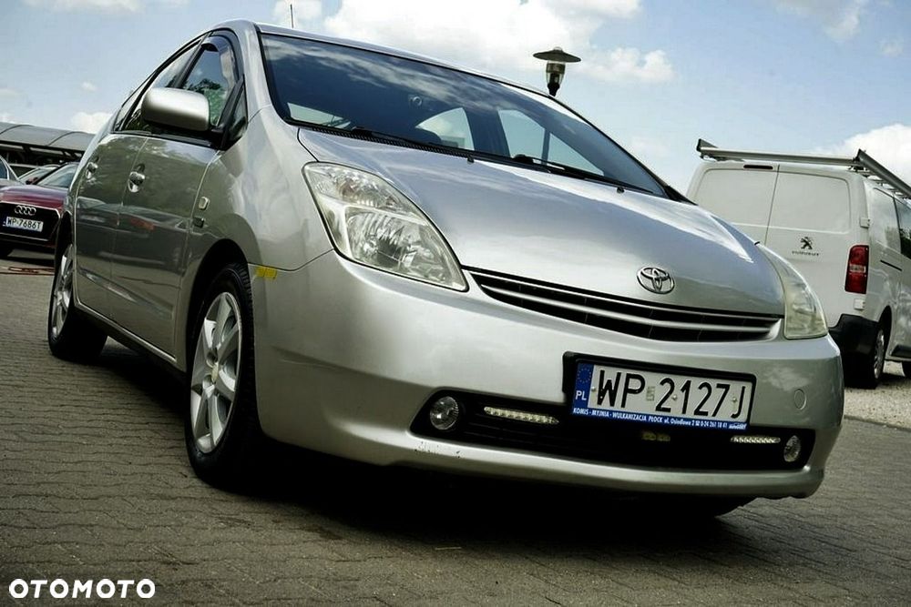 Toyota Prius - 2