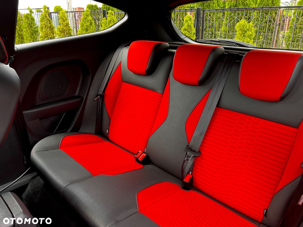 Ford Fiesta ST2 - 11