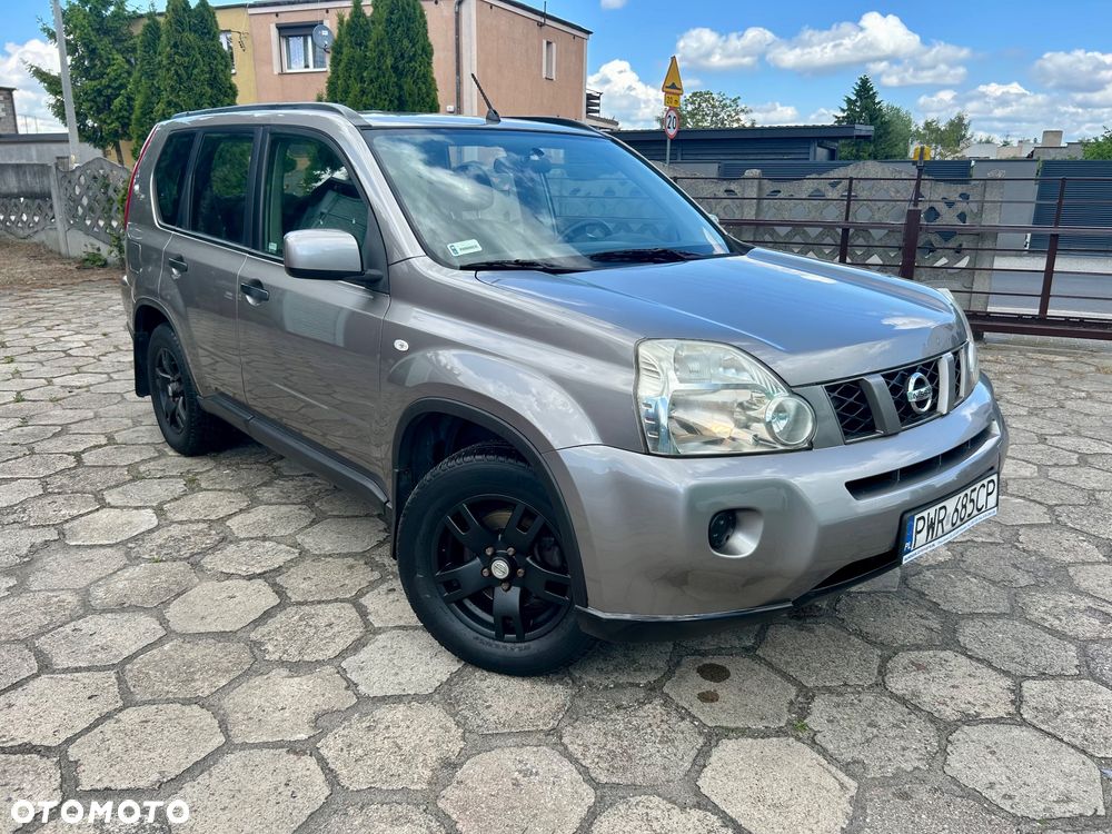 Nissan X-Trail 2.0 dCi SE - 2