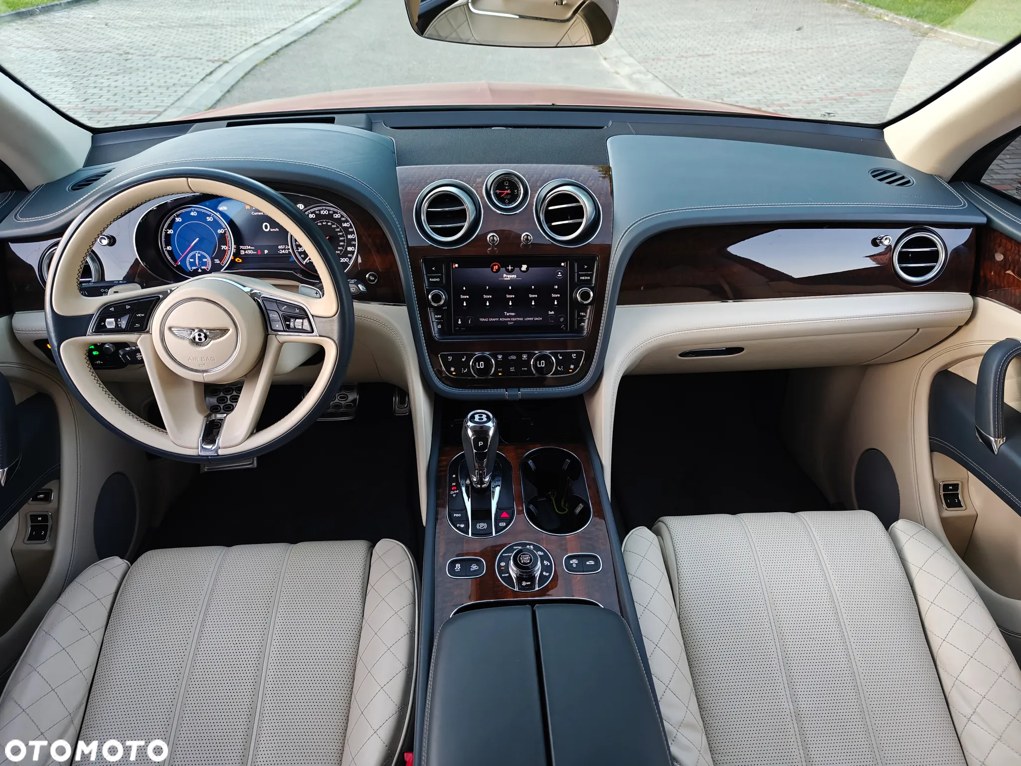 Bentley Bentayga W12 First Edition - 9
