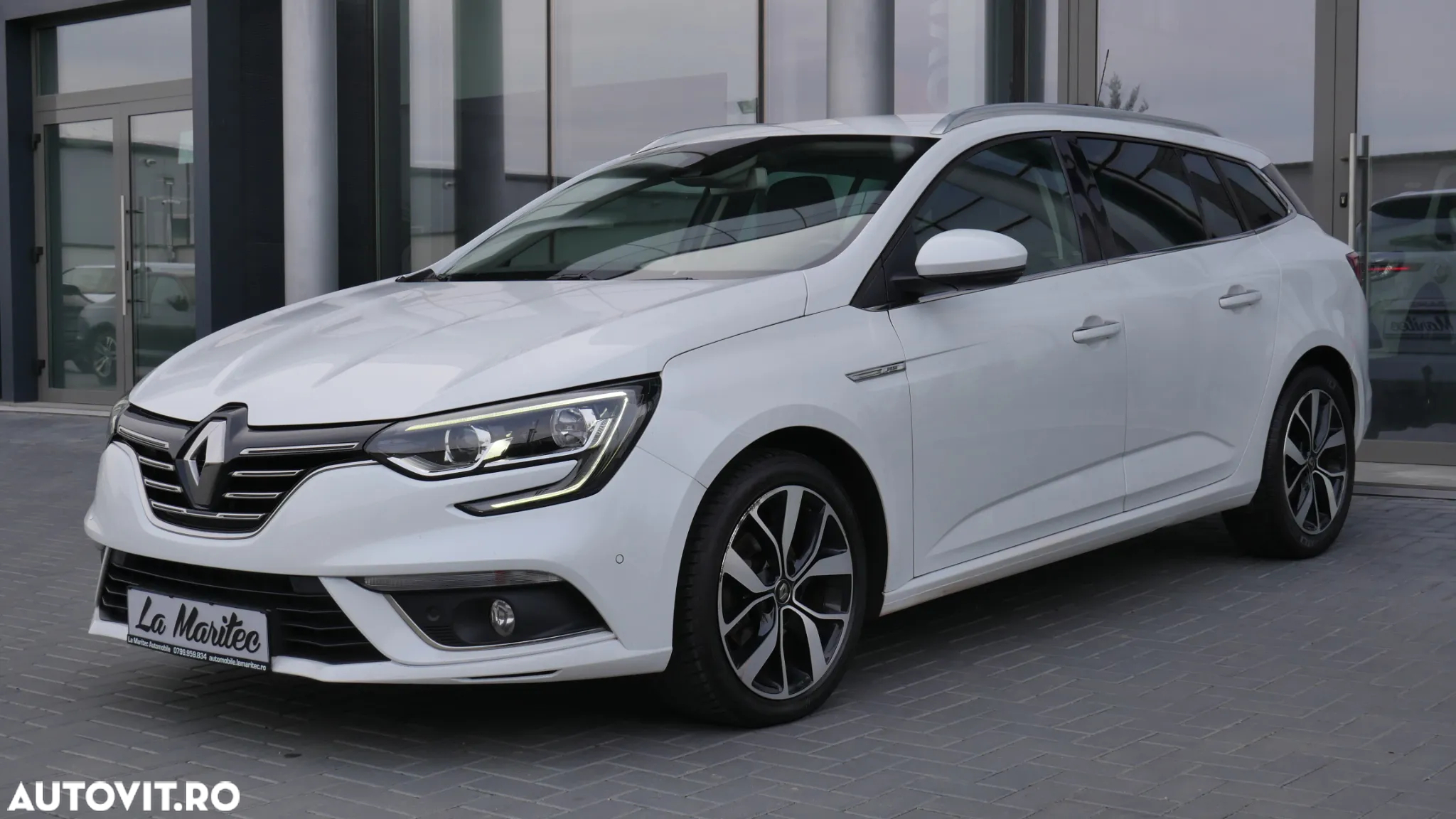 Renault Megane Grandtour TCe 140 GPF BOSE EDITION - 3