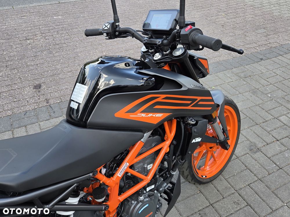 KTM Duke 125 - 19